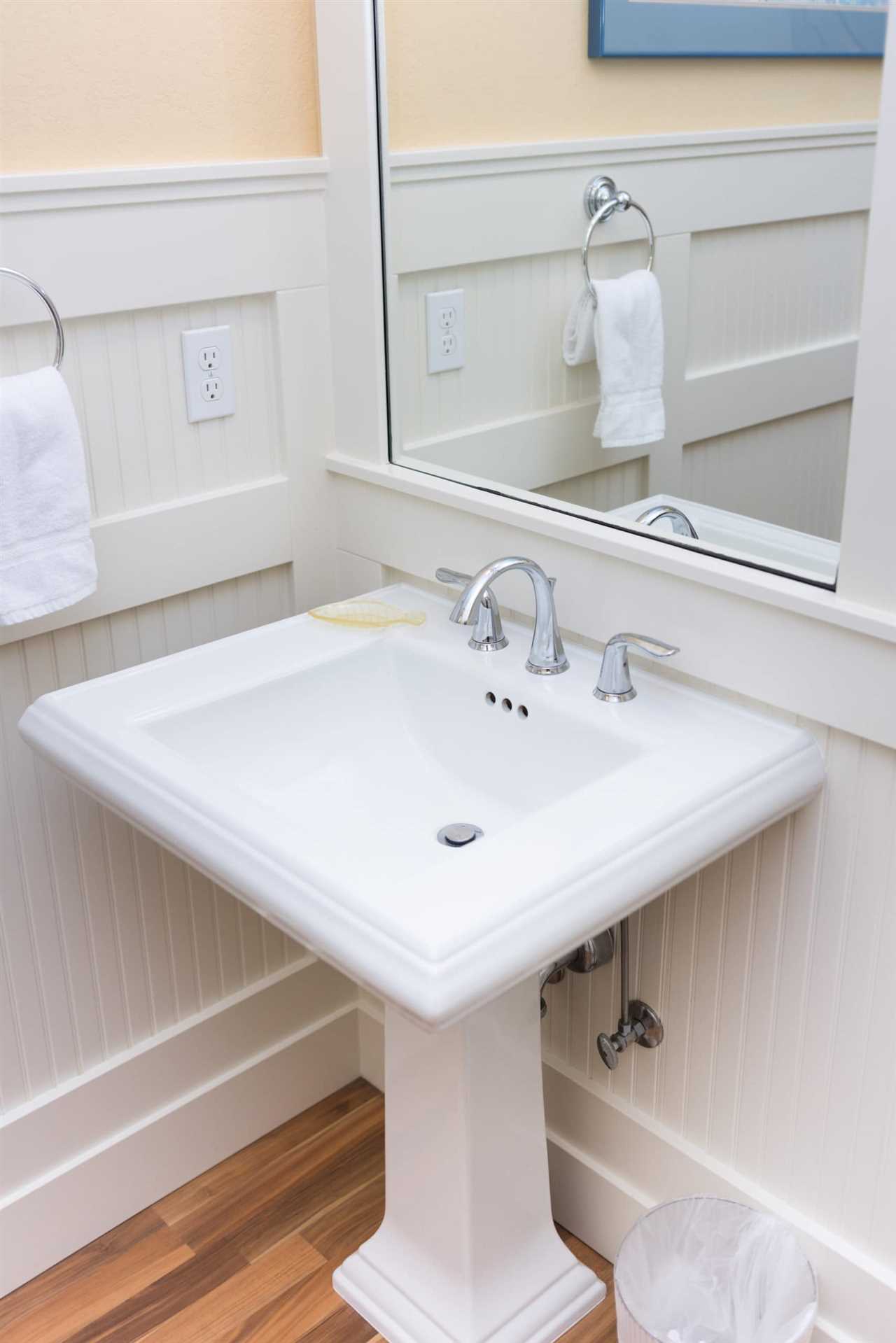 Everything You Need to Know About Pedestal Sinks The Perfect Addition to Your Bathroom Everything You Need to Know About Pedestal Sinks The Perfect Addition to Your Bathroom