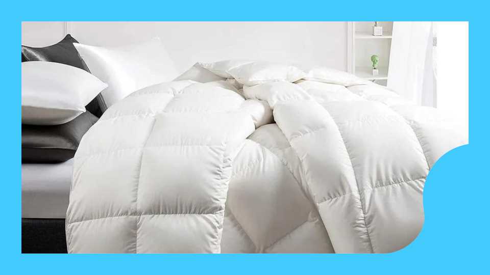 Discover the Cozy Comfort of a Down Blanket - Perfect for a Good Night's Sleep
