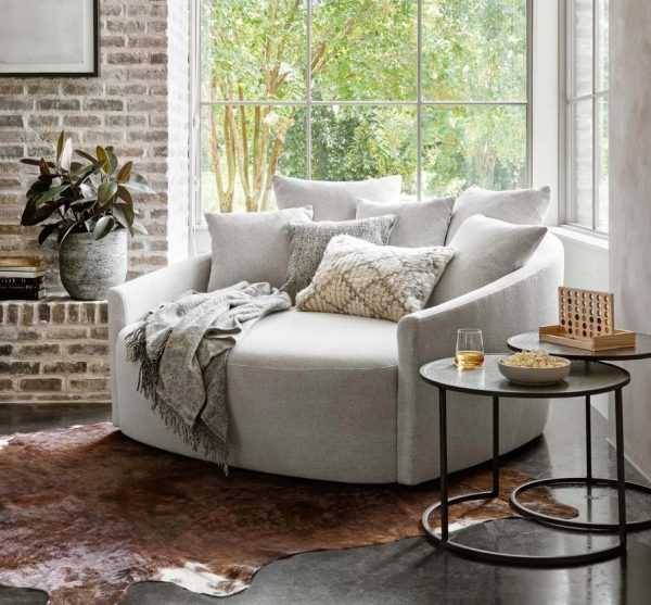 How to Choose the Perfect Oversized Chair