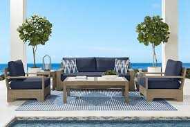 How to Find the Perfect Outdoor Furniture
