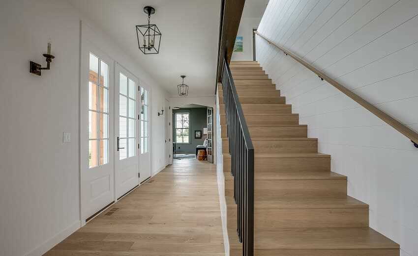 Vinyl Plank Stairs A Stylish and Durable Option for Your Home