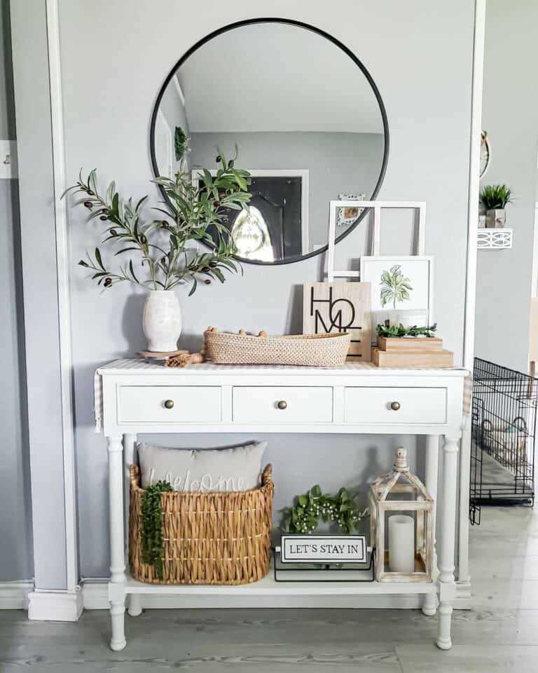 Why entryway table decor is important