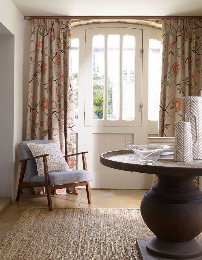 Choosing the Right Door Curtains