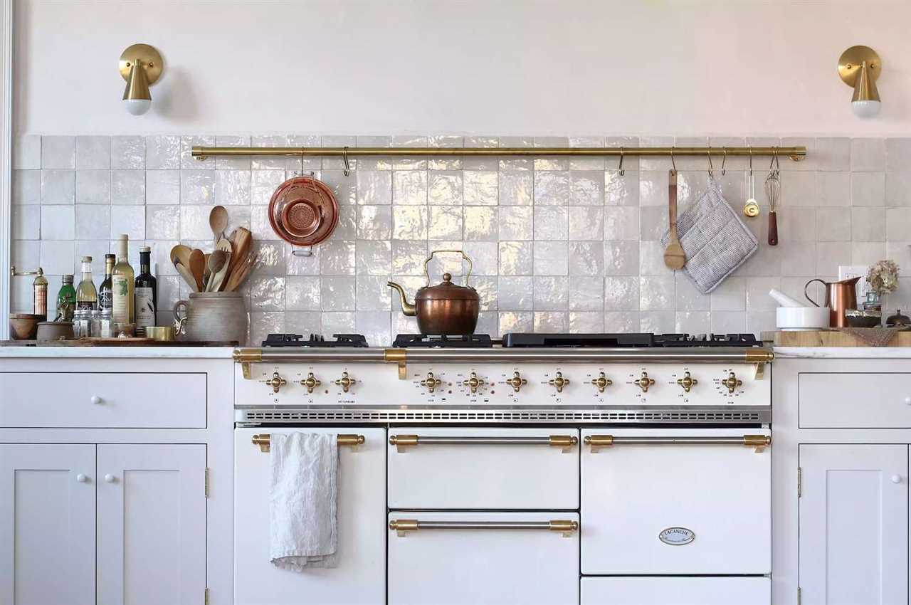 Choosing the Right Material for Your Stove Backsplash